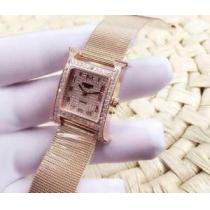 人気が爆発  2015 HERMES エルメス スイスムーブメント 女性用腕時計 サファイヤクリスタル風防 2色可選