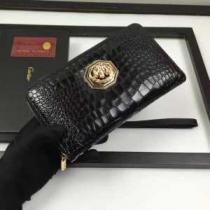 注目のアイテム カルティエ CARTIER ビジネスケース 華奢で優雅な財布