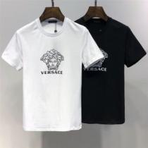 おしゃれな大人の着こなし 2019夏ファション新品 VERSACE ヴェルサーチ 半袖Tシャツ 2色可選