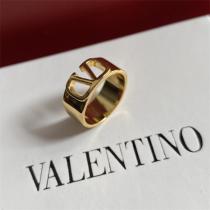 【VIP SALE!!】VALENTINO指輪☆Vロゴ ヴァレンティノ偽物ｎ級品アクセサリー人気ブランドカジュアルスタイル