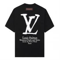 【春夏in2023】LOUIS VUITTON コピー♈ Tシャツ 落書き定番ロゴ おしゃれ感をアピールできます 丈夫で長持ちしやすい