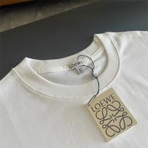 23年最新作 ロエベ スーパー コピー ❤  Tシャツ 立体エンボスロゴ LOEWE 凹凸感のある 高級感が湧く 100%綿