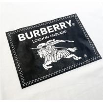 23年トレンド BURBERRY コピー ✨ Tシャツ バーバリー 馬と騎手 正方形ロゴ 100%コットン