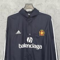 2023限定販売 バレンシアガ 偽物 シャツ BALENCIAGAｘadidas x Manchester United F.C. コラボ ロゴ刺繡